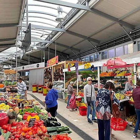 St Raphael Centre Calme Clim Commerces A Pieds شقة