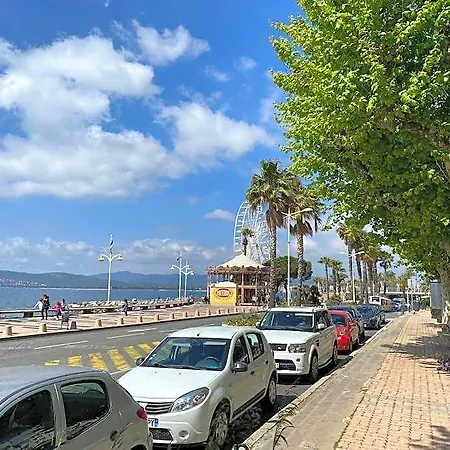 Apartman St Raphael Centre Calme Clim Commerces A Pieds Saint-Raphaël