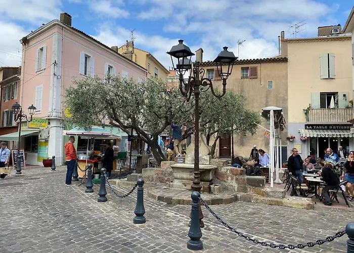Appartement St Raphael Centre Calme Clim Commerces A Pieds Saint-Raphaël